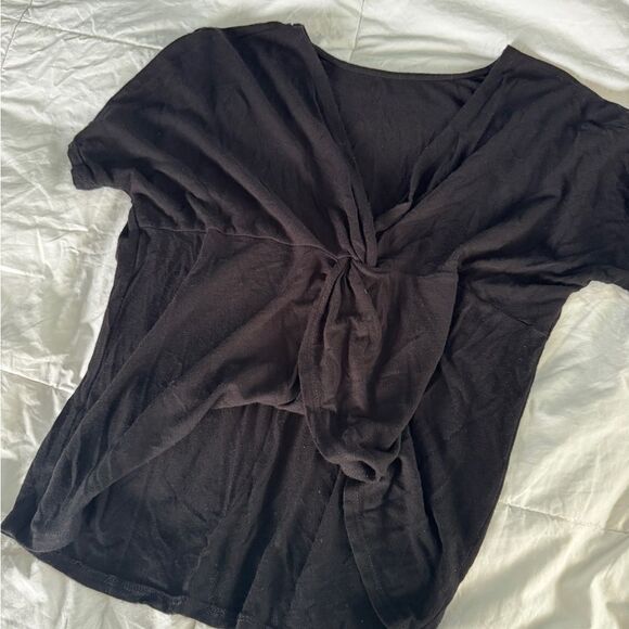 Francesca’s Black Twist Front Short Sleeve Tee Size XXS - Picture 3 of 9